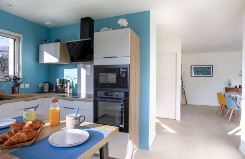 Pornic House | Oceanfront Retreat at La Tingère by Interhome