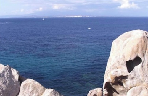 Olmeto Ski Chalet | Oceanfront Getaway at La Tinutella - Guest Rated 9.4/10