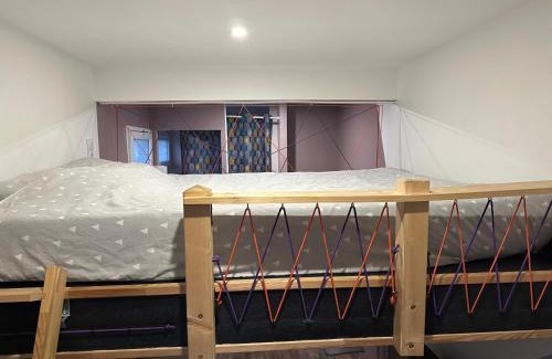 Angouleme House | Cozy La Tiny Studio with Free Parking & High Guest Ratings