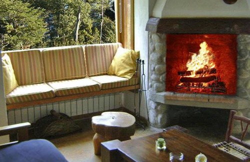Villa La Angostura Cabin | Pet-Friendly Getaway at La Torre de la Cascada - 10/10 Rated