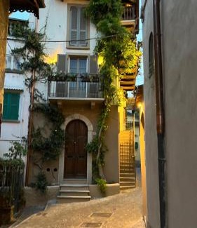 Belgirate Apartment | Charming La Torre: Family-Friendly Stay with High Ratings
