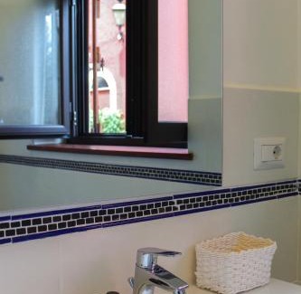 Zona LVII Labaro House | La Torre Rossa Guest House