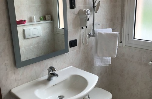 Castel San Pietro Terme Hotel | Discover La Torretta: Eco-Friendly Retreat with Spa & Dining