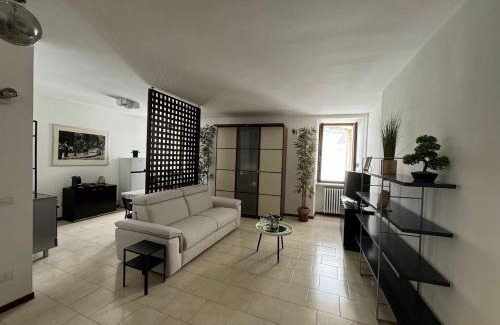 Peschiera del Garda City Centre Apartment | Guest Favorite: La Torretta Apartment with Breakfast Included