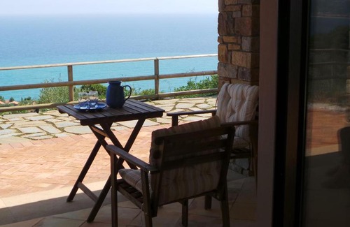 Casal Velino Apartment | Family-Friendly Getaway at La Torretta - Rated 9/10!