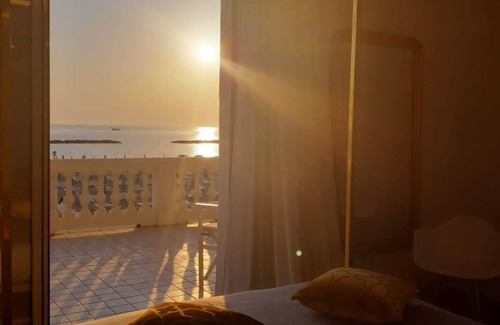Viserbella Bed & Breakfast | Experience Oceanfront Comfort at La Torretta B & B