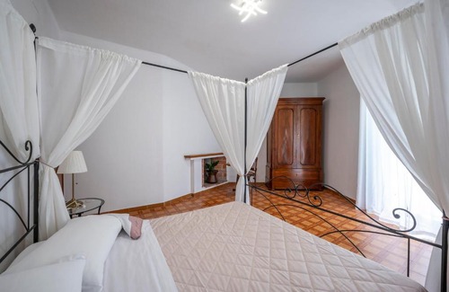 Monteroduni House | Welcoming Getaway at La Torretta sul Cortile