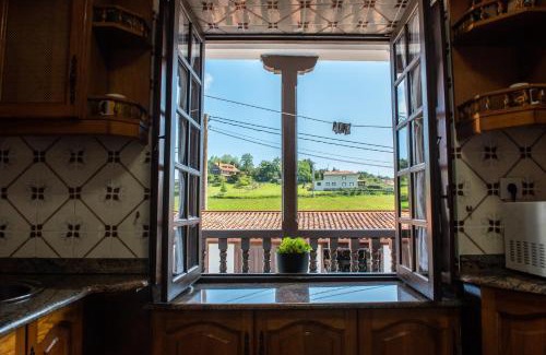Santillana del Mar Apartment | Discover La Torrevia2: Pet-Friendly Retreat with High Ratings
