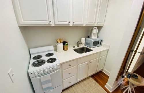 Pass-a-Grille Historic District Apartment | Unforgettable Stay at La Tortuga in Historic Pass A Grille