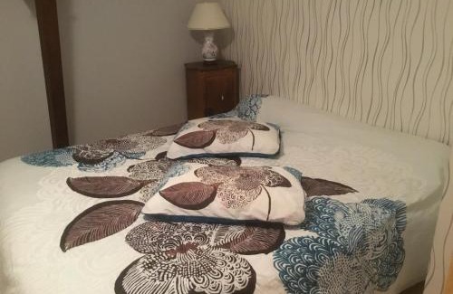 Mirebeau House | Inviting Stay at La Tour de Gué with Delightful Dining