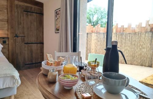 Figeac Bed & Breakfast | Relax and Unwind at La Tour du Laurensou - Rated 9.3/10
