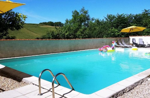 Nanteuil-de-Bourzac House | Discover La Tranquillite: Oceanfront Oasis for Families