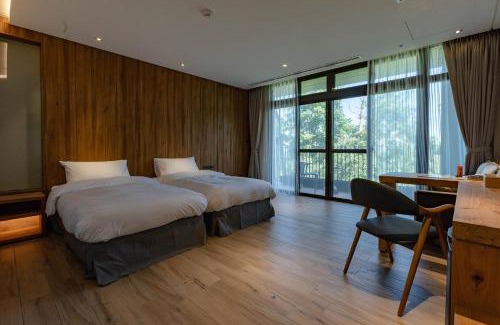 Donghe House | Top-Rated La Tree Resort with On-Site Restaurant