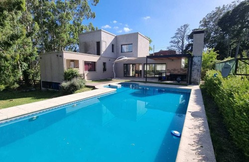 Sierra de los Padres House | Family-Friendly La Tribu with Pool and Whirlpool Retreat