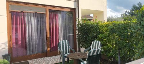 Fontanafredda House | Beautiful Garden Retreat: Guest Rated 9.4 with Hot Tub