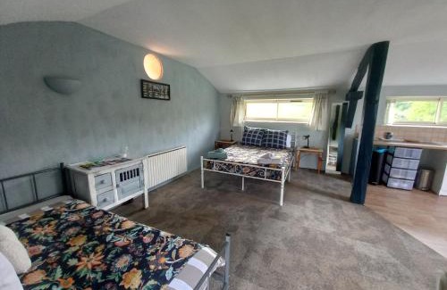 Pindray House | Family-Friendly Retreat at La Tuilerie with Great Reviews