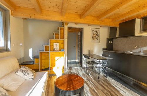 Chamoson Bed & Breakfast | Oceanfront Escape at La Tzavane - Rated 9.7/10 by Guests
