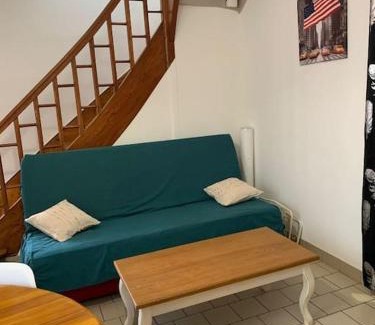 Le Blanc House | Family-Friendly Retreat at La Vallée Claire - Rated 9.1/10