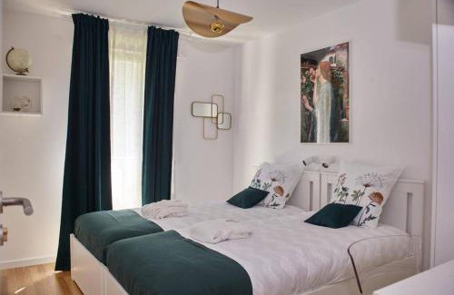 Amiens Apartment | Enchanting La vallée des Hortillonages - Child Friendly Retreat