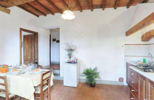 Grassina Apartment | Experience Oceanfront Bliss at La Vecchia Cantina