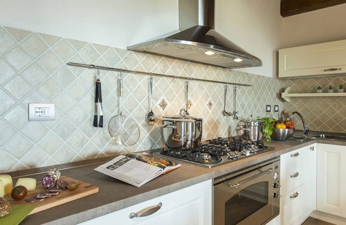 Volterra Villa | Discover La Vecchia Fonte: 10/10 Rated with Private Pool