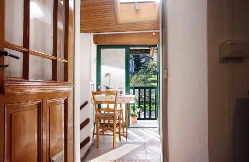 Porto Valtravaglia Apartment | Explore Family-Friendly Stays at La Vecchia Torre