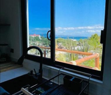 La Ventana Apartment | Top-Rated La Ventana Apartments with Island Views
