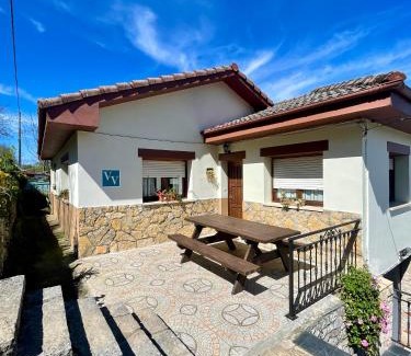 Bobia de Arriba House | Explore La Ventana de Picos: Pet-Friendly Retreat