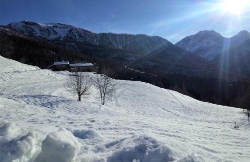 Marmora Ski Chalet | Discover La Vera Casa di Mosè: Oceanfront Family Retreat