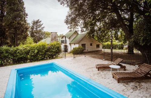 Sierra de la Ventana House | Pet-Friendly Retreat at La Verbena with Pool & Hot Tub