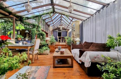 Robion House | La Verrière des Songes