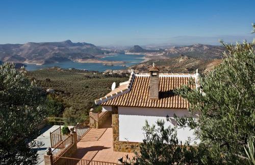 Iznajar House | Experience Oceanfront Bliss at LA VESANILLA Hotel