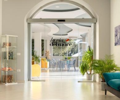 Licola Mare Apartment | Oceanfront Getaway at La Via del Mare - Rated 8.9/10