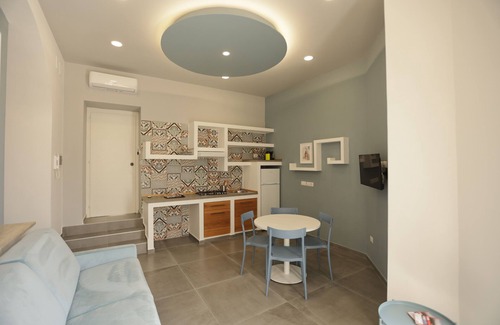 Licola Mare Apartment | Discover La Via del Mare Residence: Ocean View & Pool Access