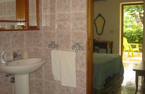 Arenella Bed & Breakfast | Top-Rated La Via Del Mare with Breakfast and Family-Friendly Perks