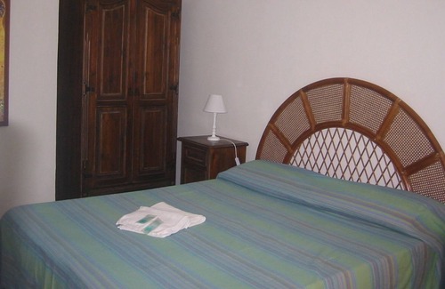 Arenella Bed & Breakfast | Top-Rated La Via Del Mare with Breakfast and Family-Friendly Perks