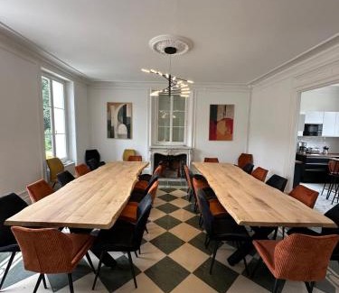 Chatillon-Coligny Villa | La Vie de Château !