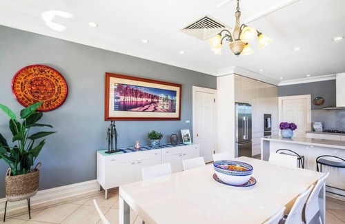 Rose Bay House | Experience La Vie en Rose on Sydney Harbour with Ocean Views