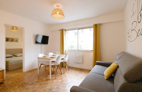 Saint-Charles Apartment | Beautiful Oceanfront Stay at La vie est belle Hotel