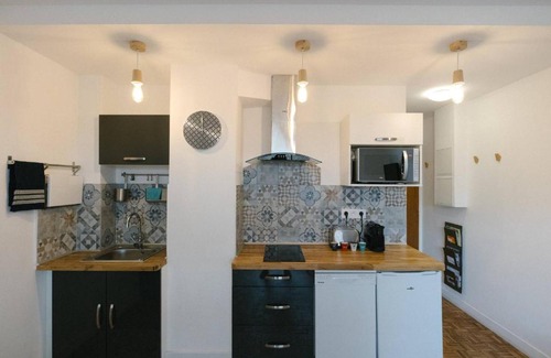Saint-Charles Apartment | Beautiful Oceanfront Stay at La vie est belle Hotel