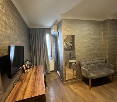 Avcilar Apartment | Discover Comfort at La Vie Avcilar Suit Otel - Pet Friendly!