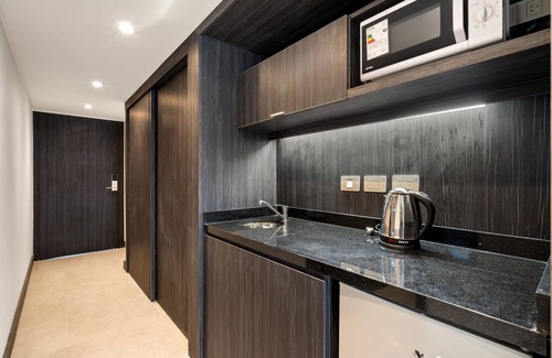 Buenos Aires Central Business District Condo | Discover LA VIE MADERO: Family-Friendly with Spa Access