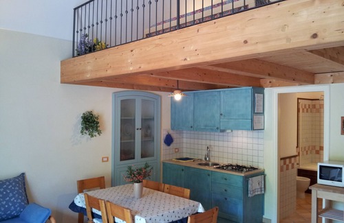 Pucara Apartment | Discover La Vigna: Loft with Outdoor Hot Tub & Lemon Gardens
