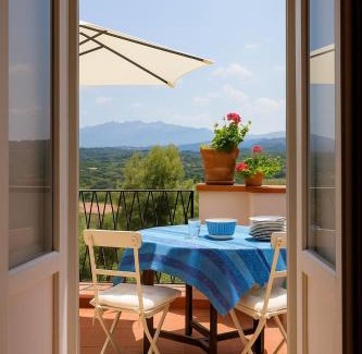 Aggius House | Experience La Vignaredda: Oceanfront Bliss & 10/10 Reviews
