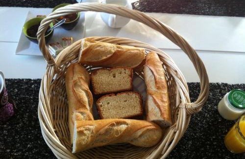 Meusnes Bed & Breakfast | Discover Family-Friendly Comfort at La Vigneraie de Meusnes