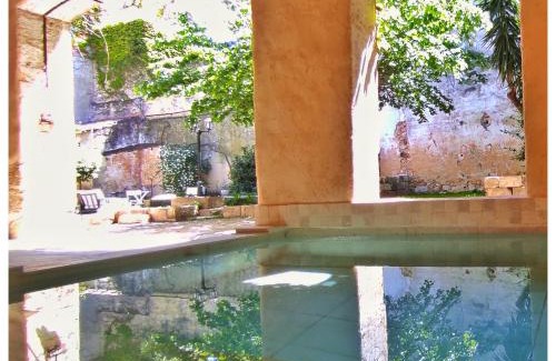 Vauvert Bed & Breakfast | Beautiful La Vigneronne des Costières with Ocean View Pool