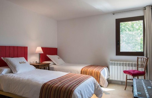 Castellnou de Bages Apartment | Top-Rated La Vila d'Argençola - Family & Pet Friendly Stays