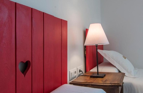 Castellnou de Bages Apartment | Top-Rated La Vila d'Argençola - Family & Pet Friendly Stays