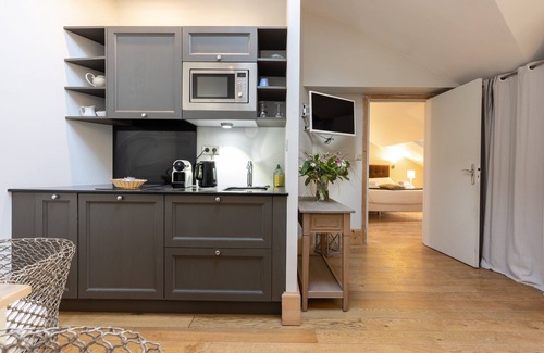 Limoges Apartment | Experience La Villa Beaupeyrat: Exceptional Child-Friendly Stays