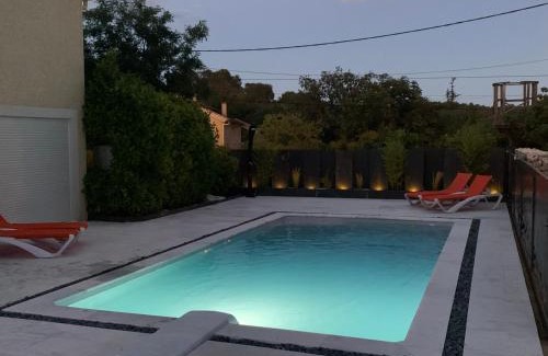 Saint-Privat-des-Vieux Bed & Breakfast | Discover La Villa des Délices: Oceanfront Retreat with Pool
